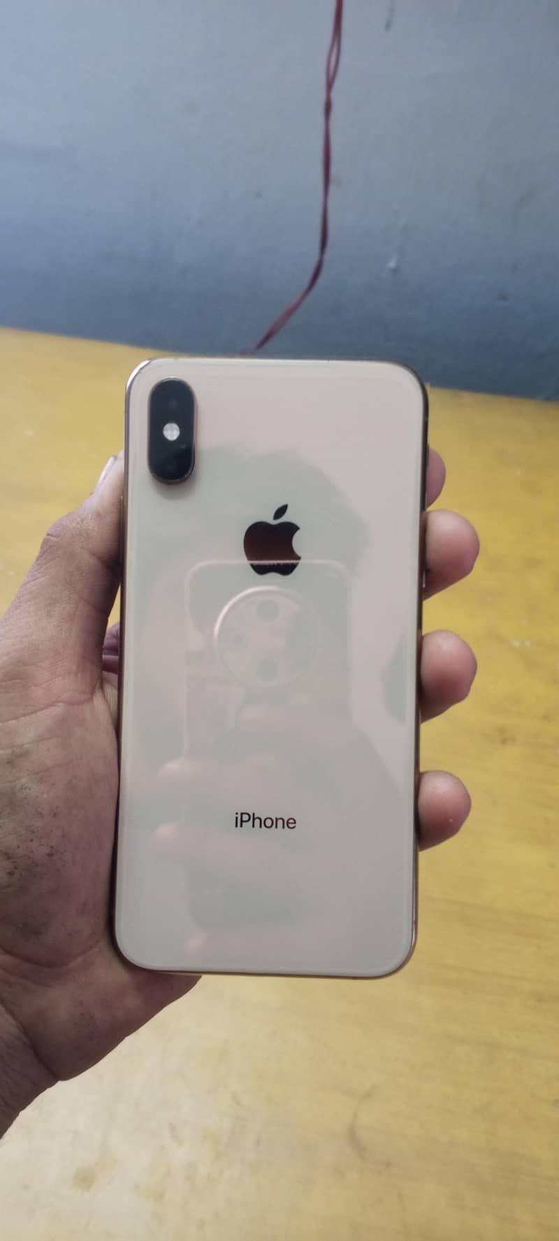 Apple iPhone Xs 4