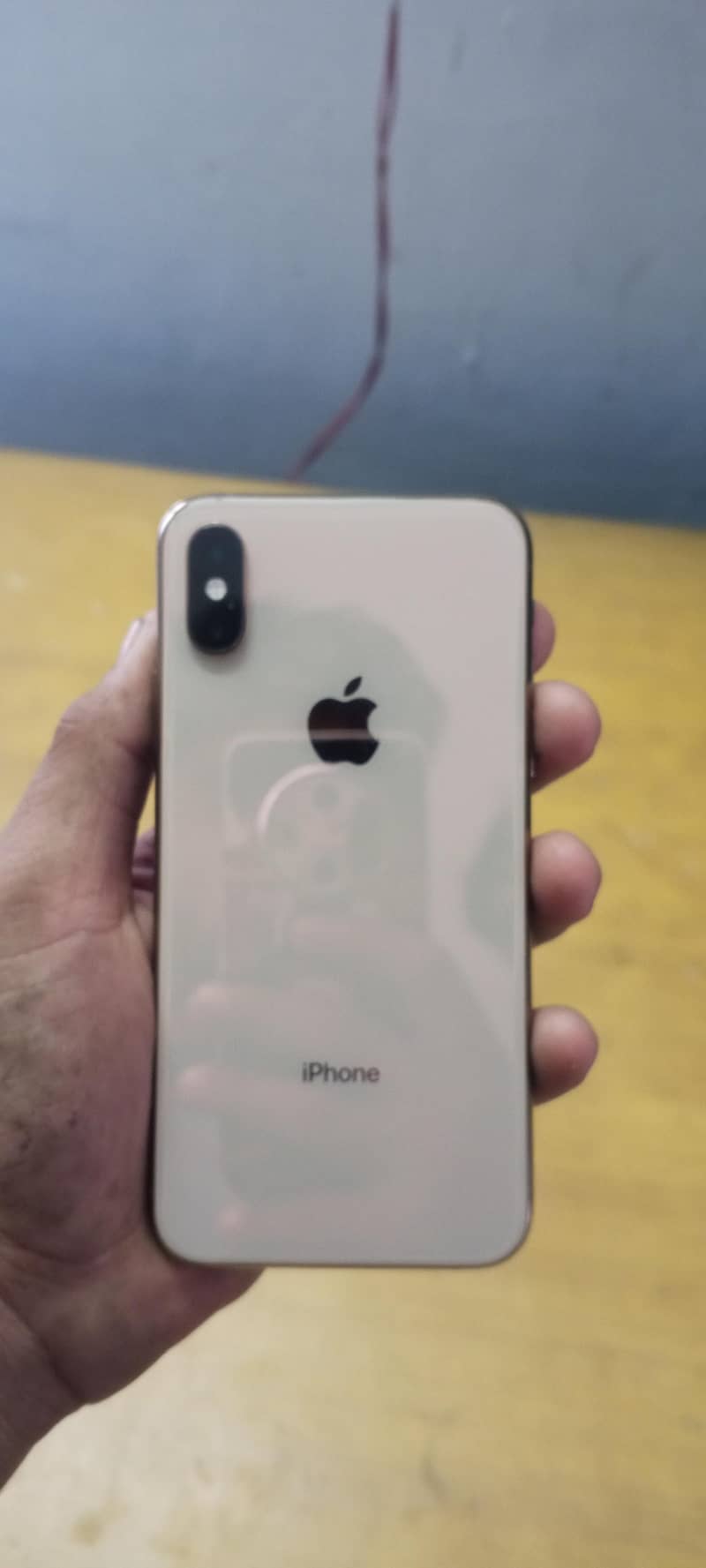 Apple iPhone Xs 5