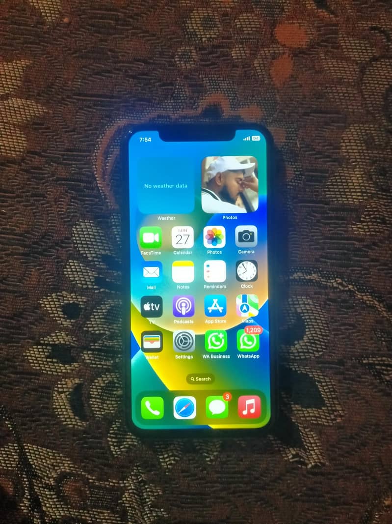 Apple iPhone X 0
