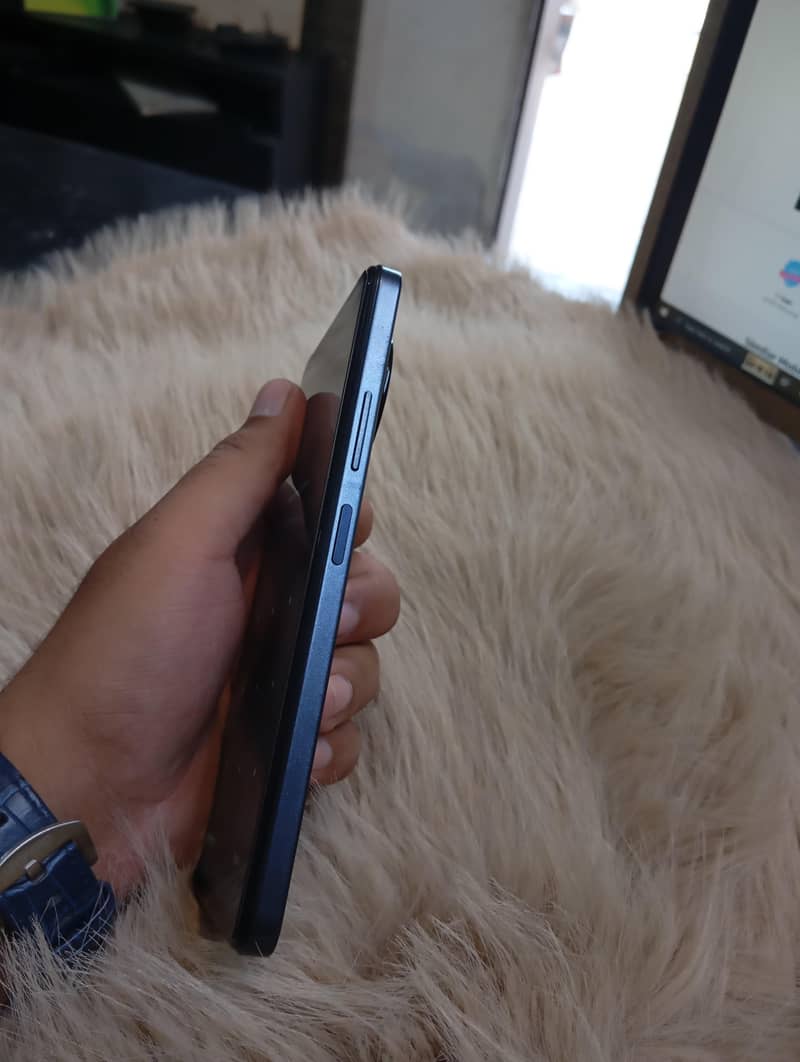 Itel S 24 4