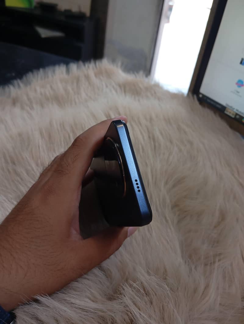 Itel S 24 5
