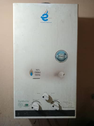 LPG gas geyser 10 litre capacity