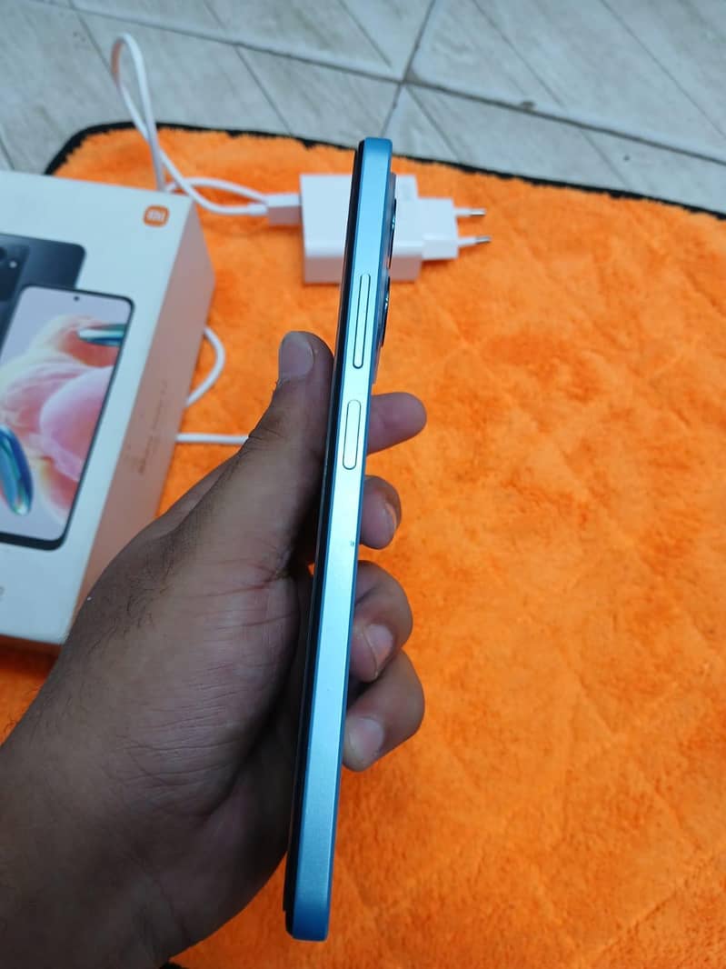 Xiaomi Redmi Note 12 2