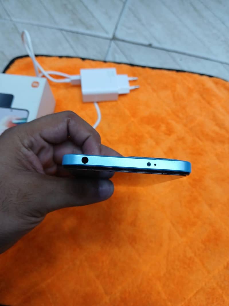 Xiaomi Redmi Note 12 4