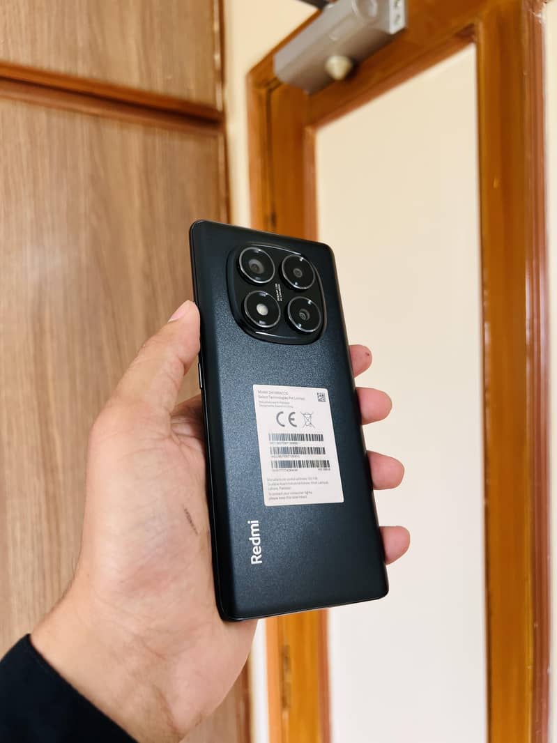 Xiaomi Redmi Note 14 Pro 0