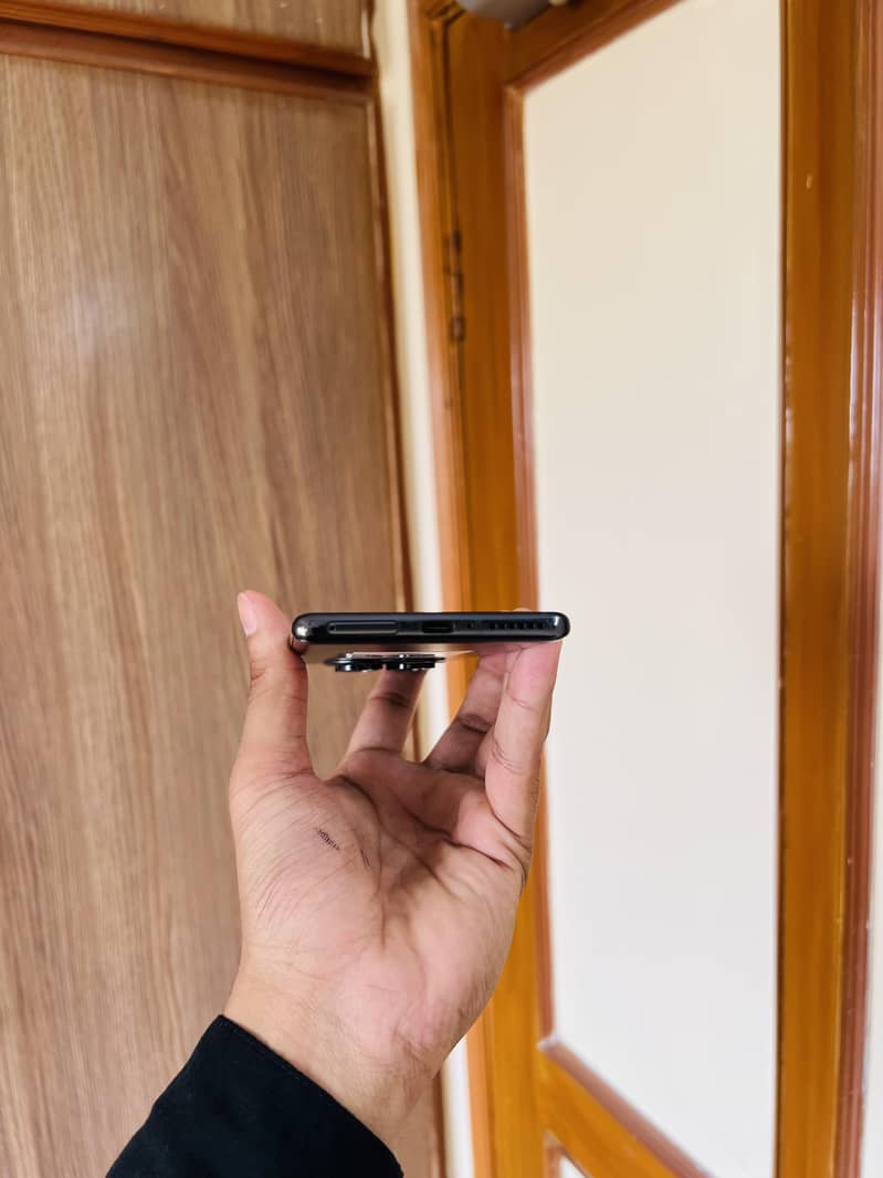 Xiaomi Redmi Note 14 Pro 3