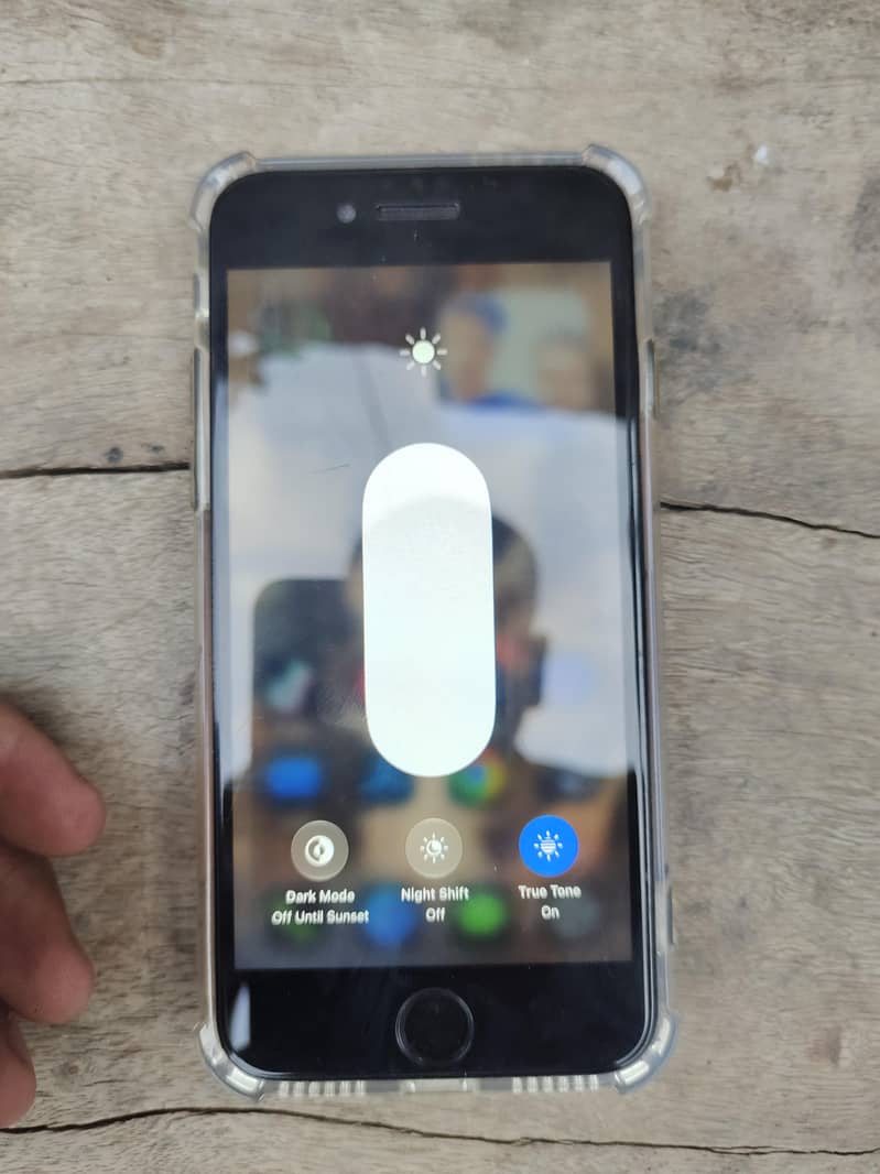 Apple iPhone SE2020 1