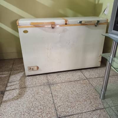 Waves Deep Freezer Model : Triplet WT-115 "Capacity 15 Cuft"