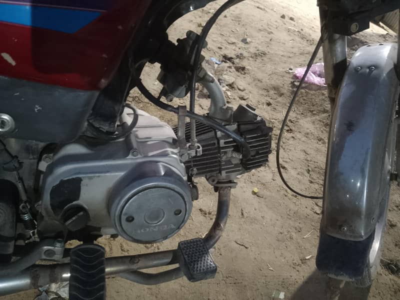 Honda CD 70 4