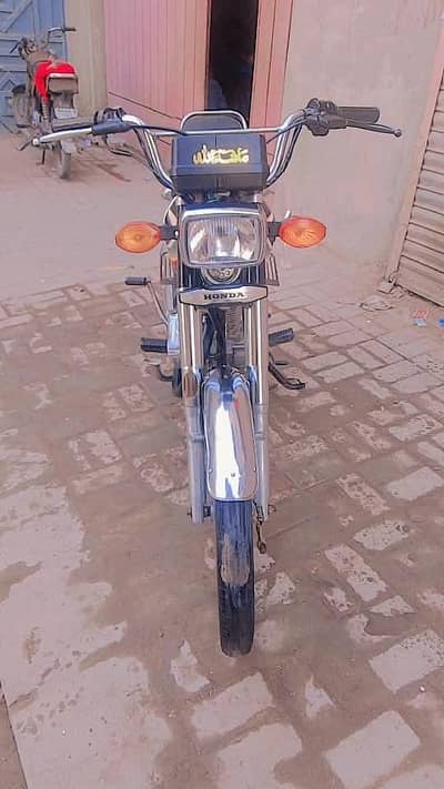 Honda 125 2022 model Arjant sall Hyderabad number 1st Owner ha.