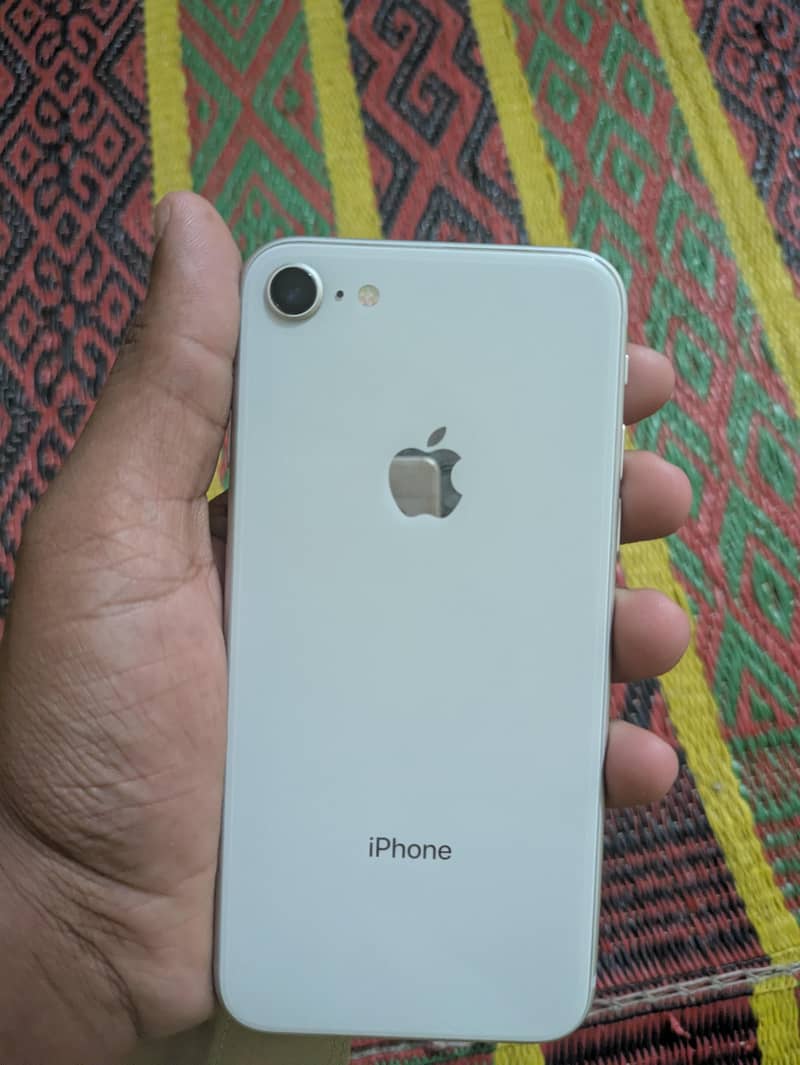 Apple iPhone 8 2