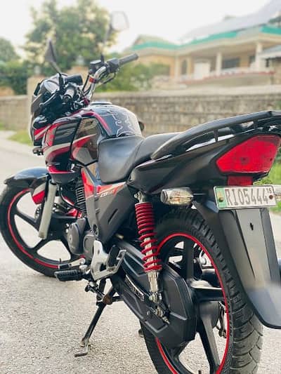 Honda CB 150 F Bike 0348/677/80/02 Contact