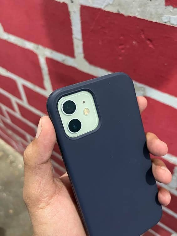 Apple iPhone 12 2