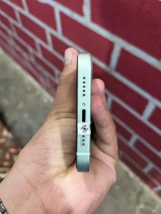 Apple iPhone 12 5