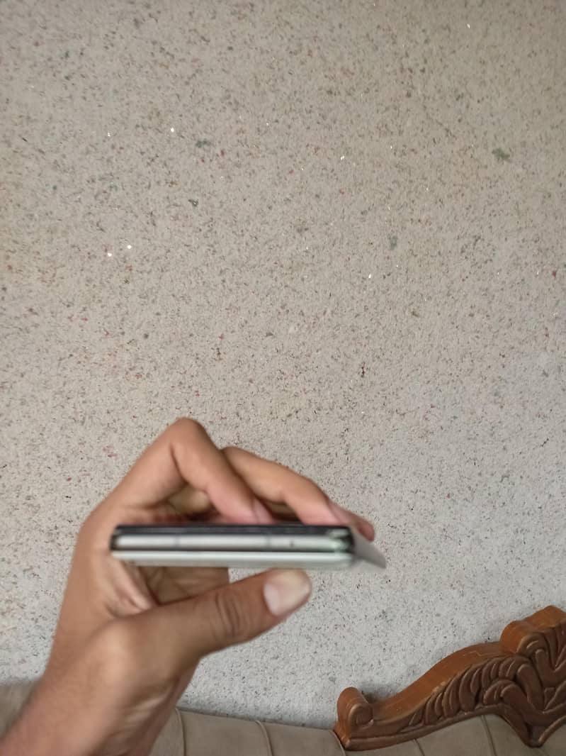 Google Pixel 6a 4