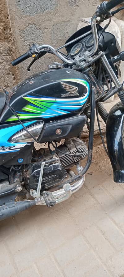 Honda pridor 100cc Karachi register