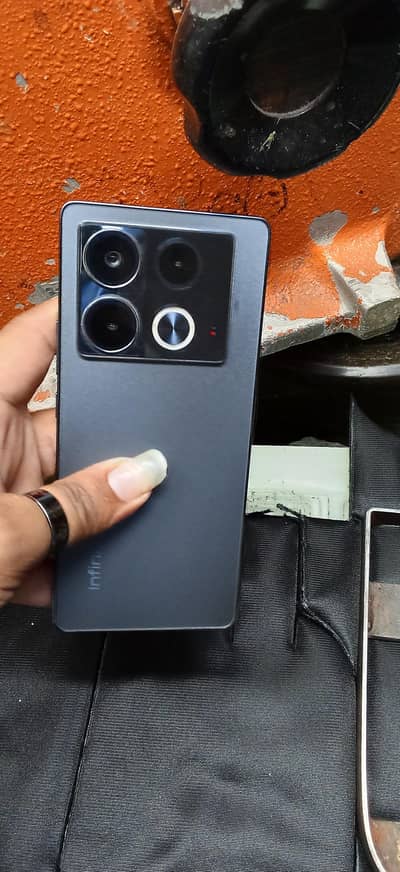 Infinix Note 40