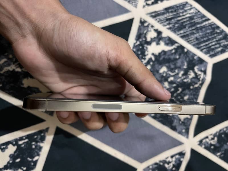 Apple iPhone 12 Pro 5