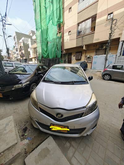 Toyota Vitz 2012