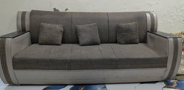 5-Seater Sofa – Comfortable & Stylish