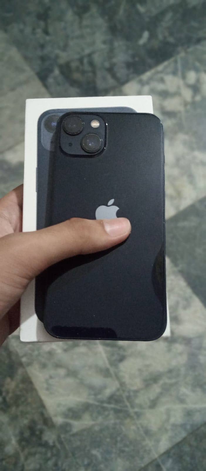 Apple iPhone 13 5