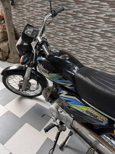 Unique 70
