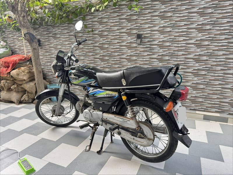 Unique 70 3