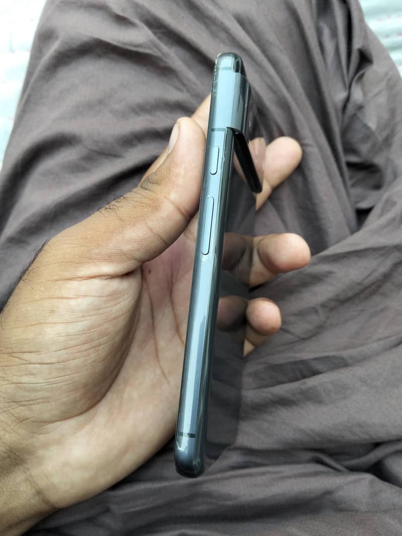Google Pixel 8 1