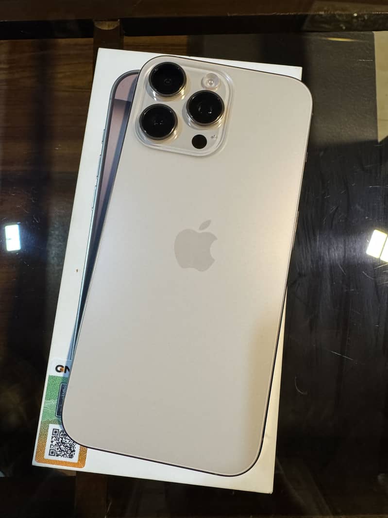Apple iPhone 16 Pro Max 1