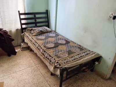 Single Bed with Mattress & Bedding – Good Condition  Description