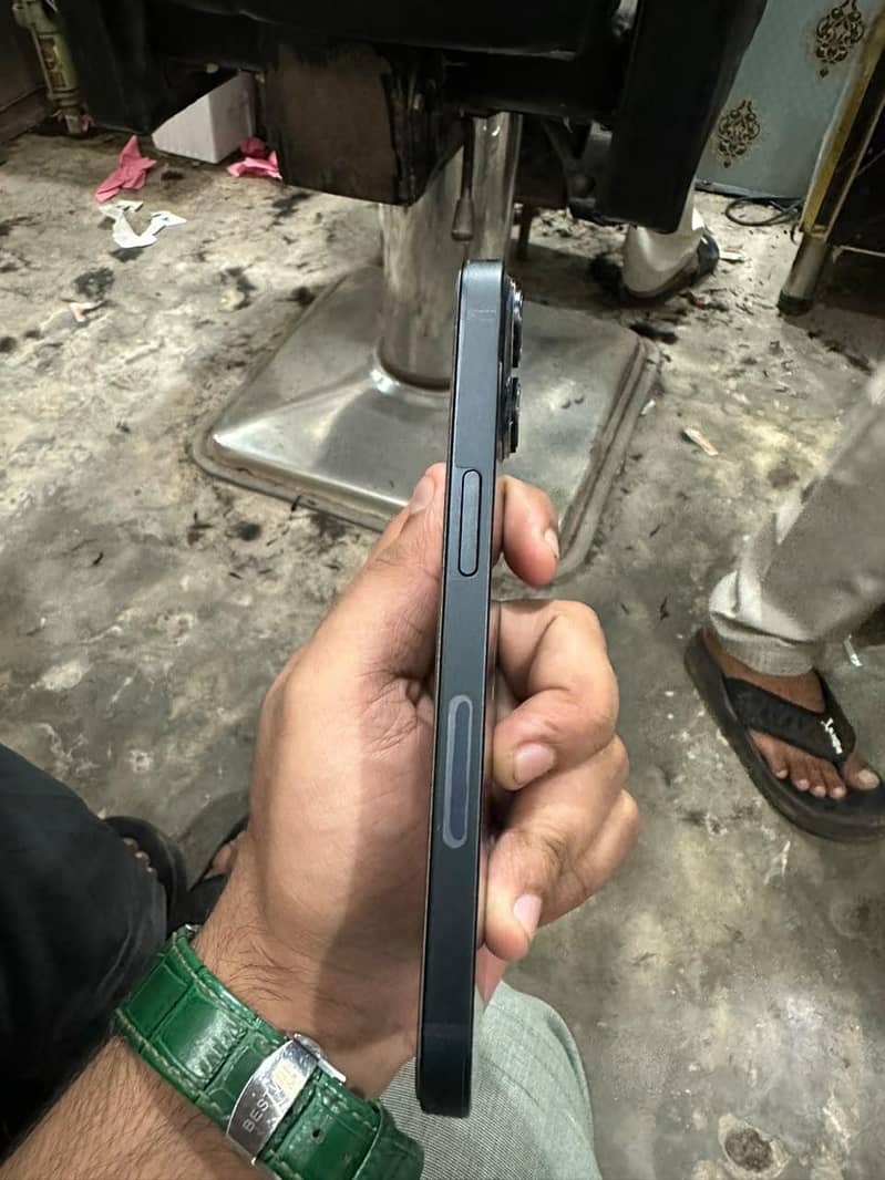 Apple iPhone 14 0