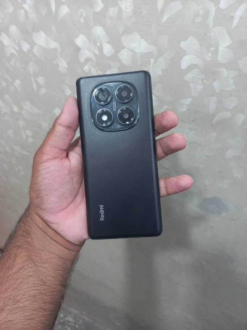 Xiaomi Redmi Note 14 Pro 1