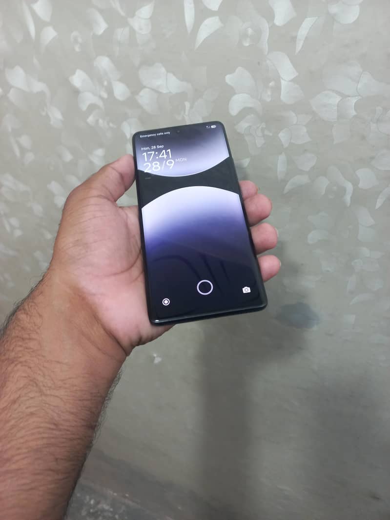 Xiaomi Redmi Note 14 Pro 4