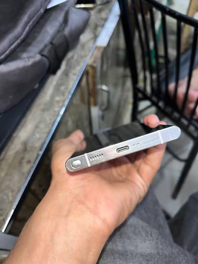 Samsung Mobile S22 Ultra