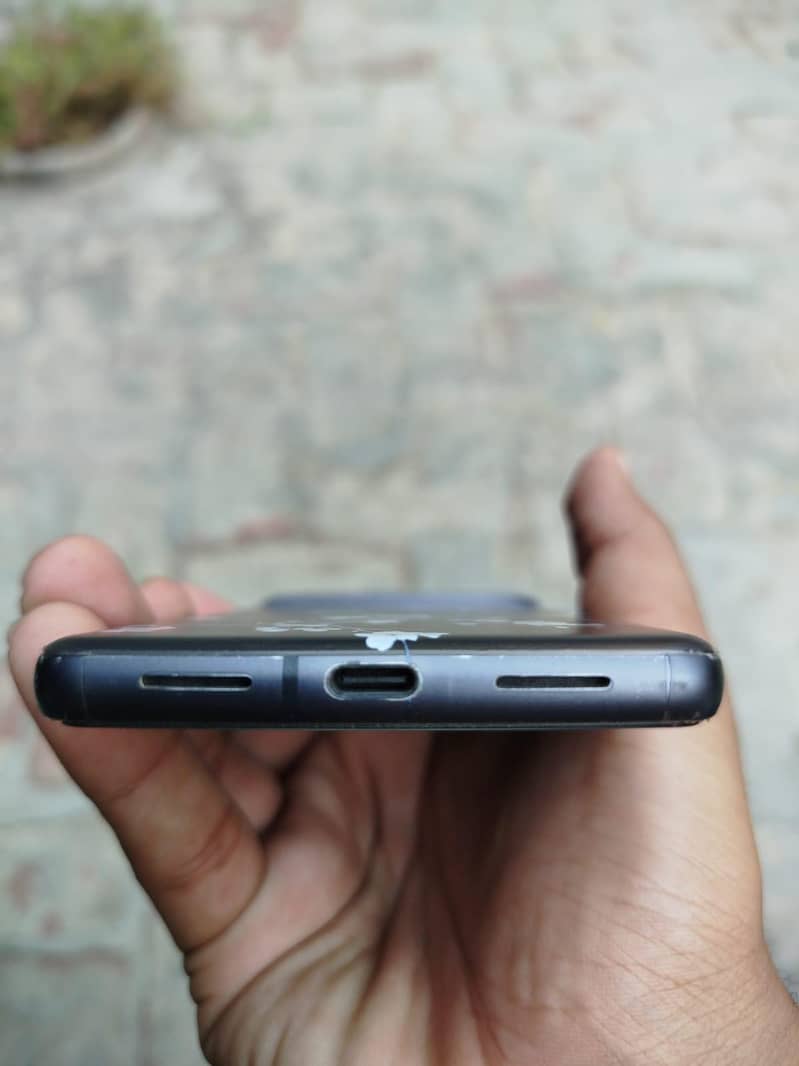 Google Pixel 7 4