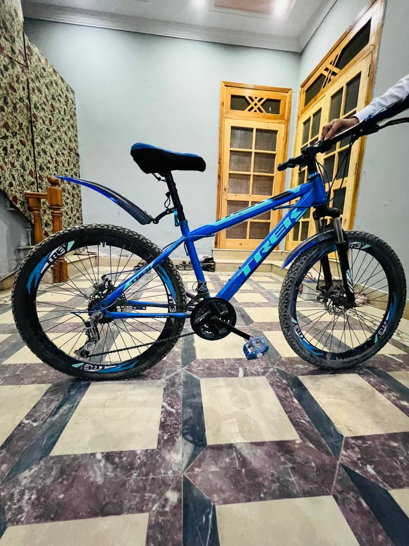 TREK BICYCLE 0