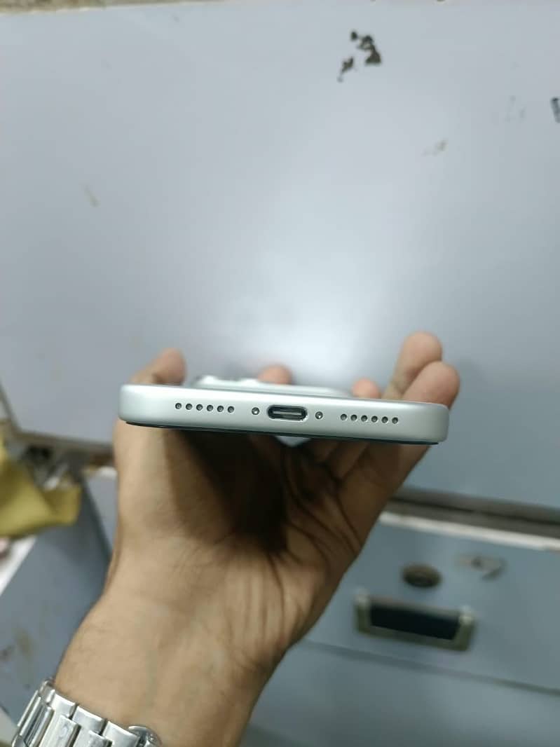 Apple iPhone 17 Pro Max 2