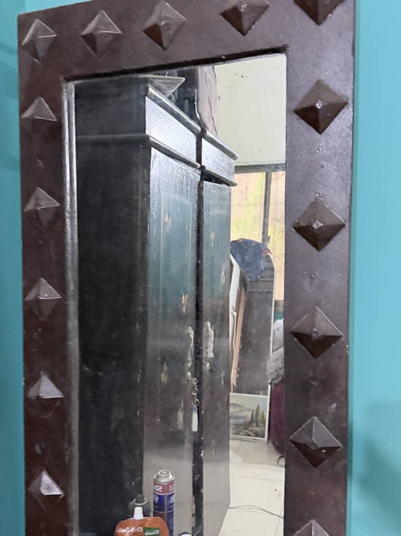 Almari or dressing table 1