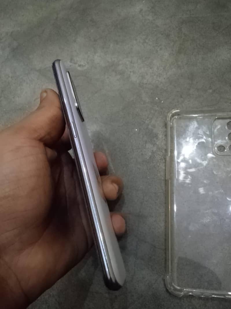 OPPO A95 8