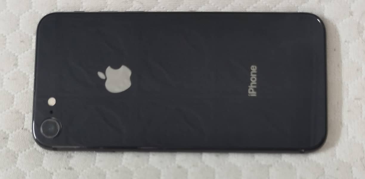 Apple iPhone 8 1