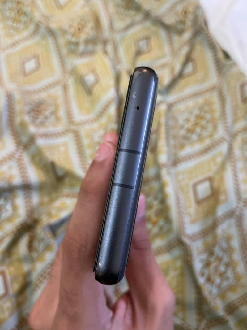 Google Pixel 7a 2