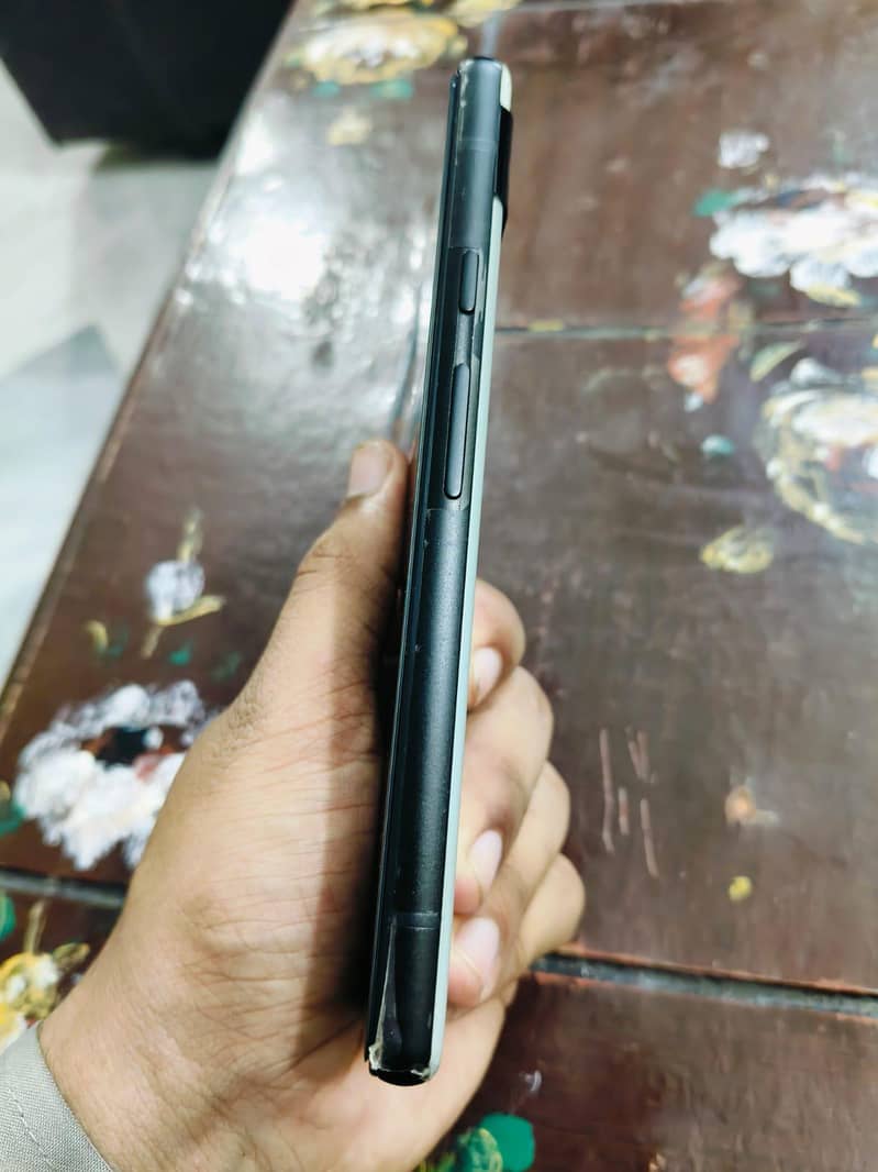 Google Pixel 6a 4