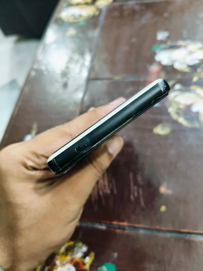 Google Pixel 6a 5
