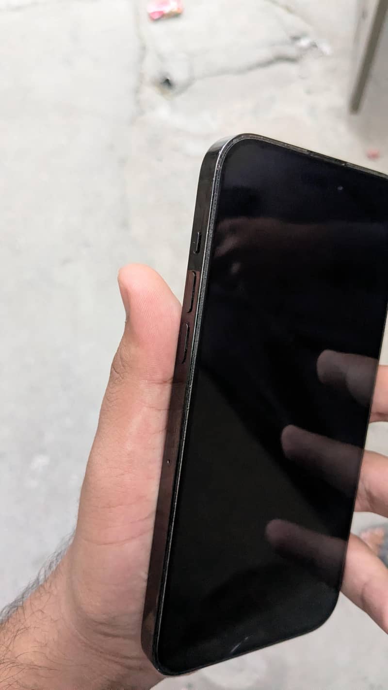 Apple iPhone 14 Pro Max 2