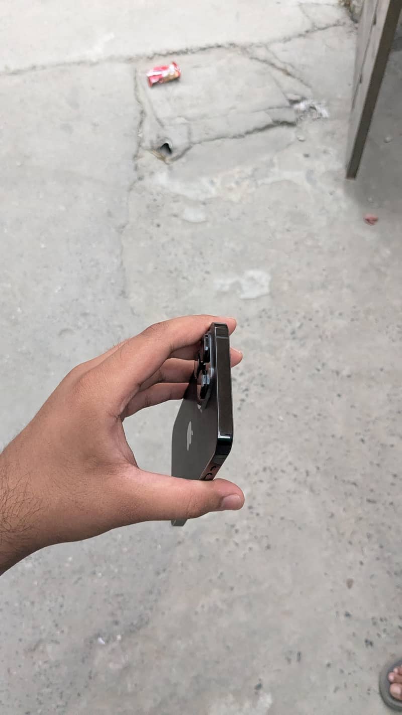 Apple iPhone 14 Pro Max 7