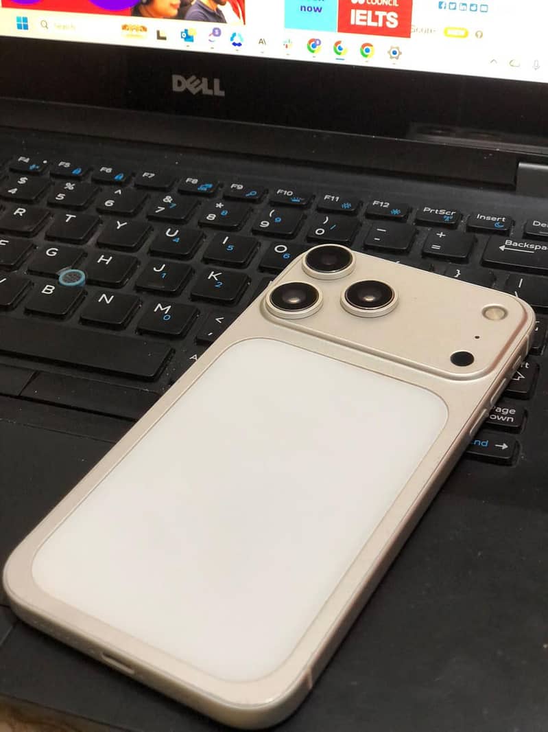Apple iPhone XR 0