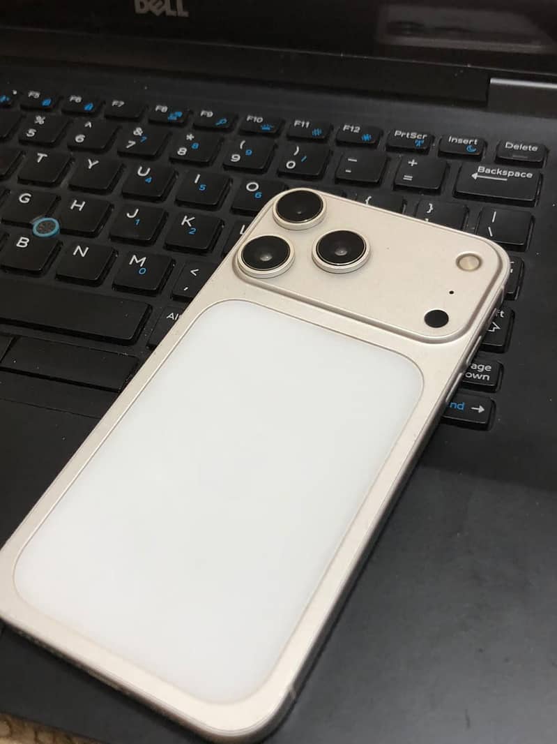 Apple iPhone XR 1