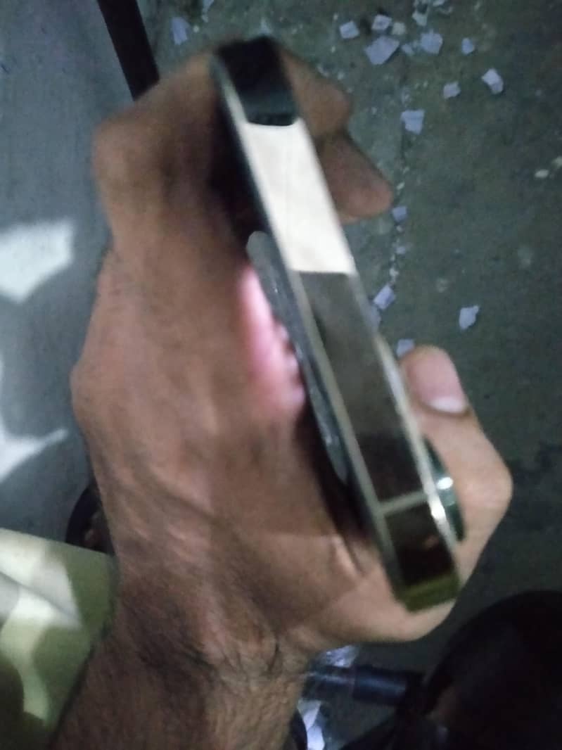 Apple iPhone 12 Pro Max 2