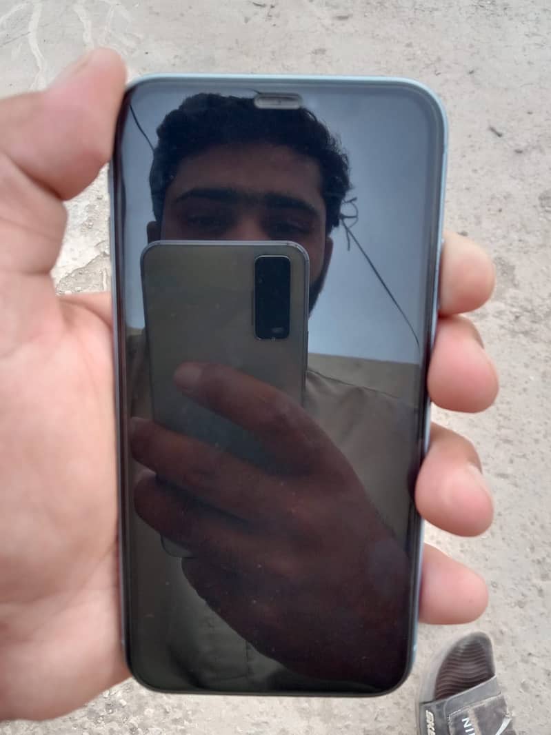 Apple iPhone XR 11