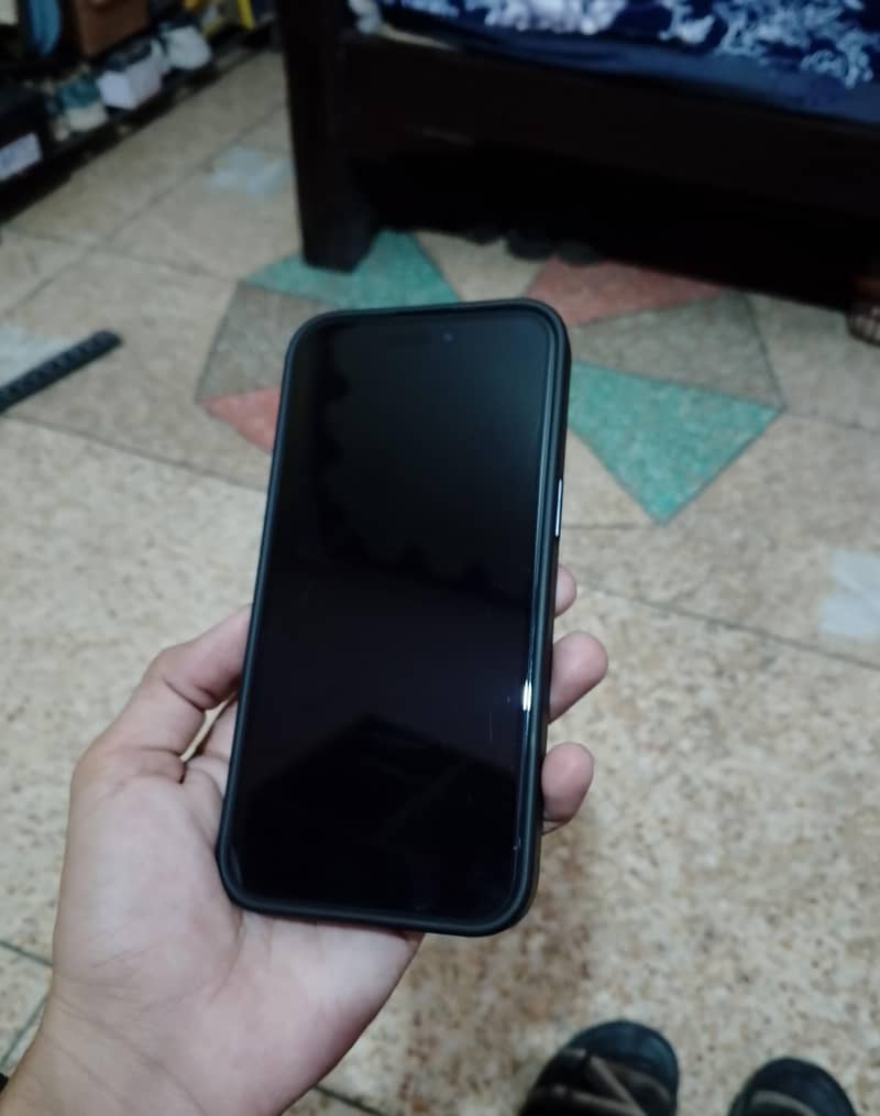 Apple iPhone 15 Pro Max 2